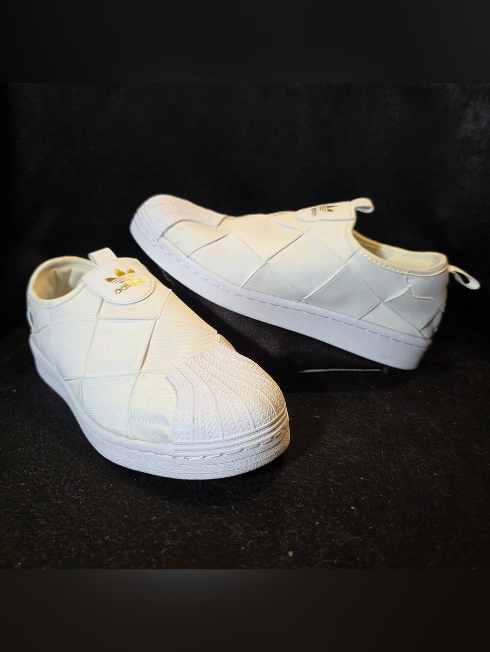 Adidas Womens White Slip-On Shell-Toe Sneakers Size 7